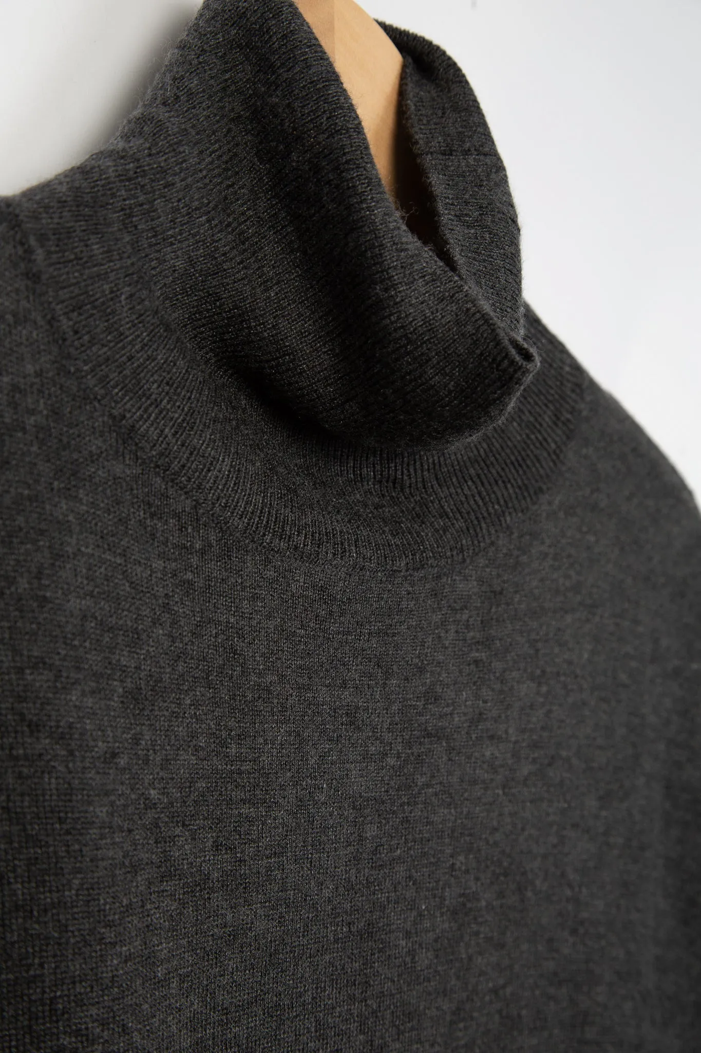 CARLOTA TURTLENECK IN FINE SILK CASHMERE BLEND