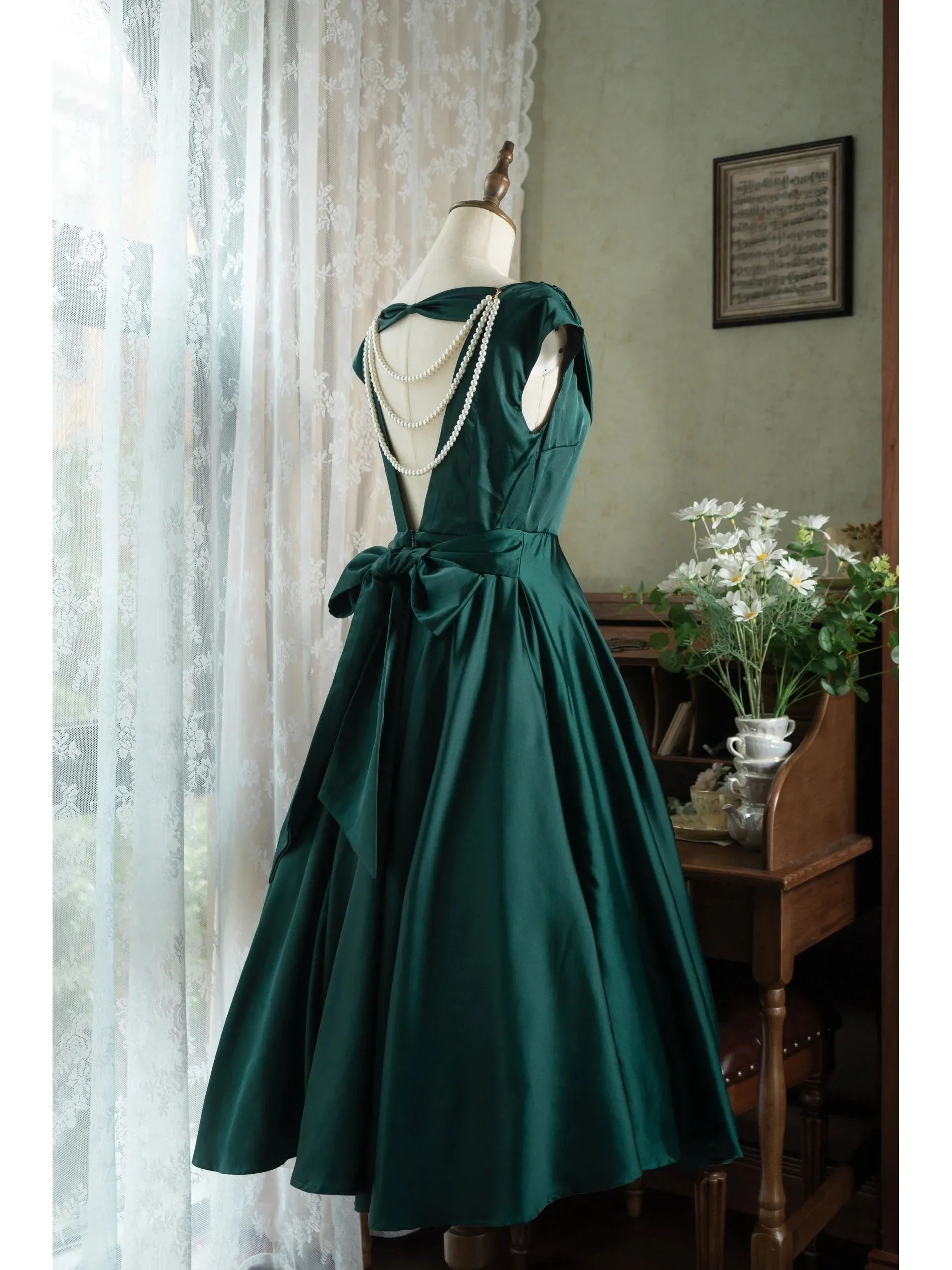 Cow Neck 50s Open Back Vintage Emerald Green Dress