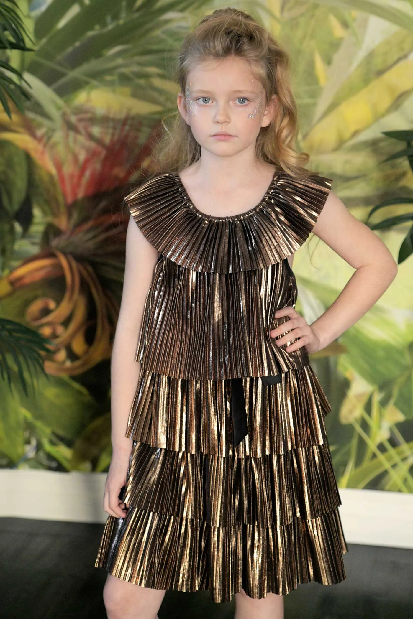 Girls Gold Metallic Pleated Party Dress