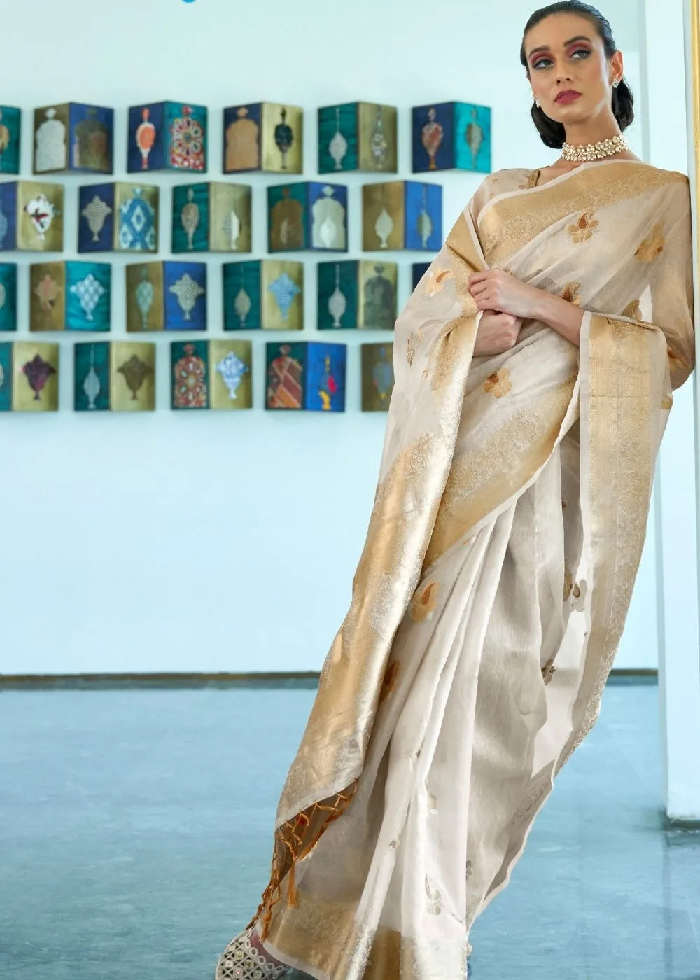 Ivory White Zari Woven Organza Silk Saree : Top Pick