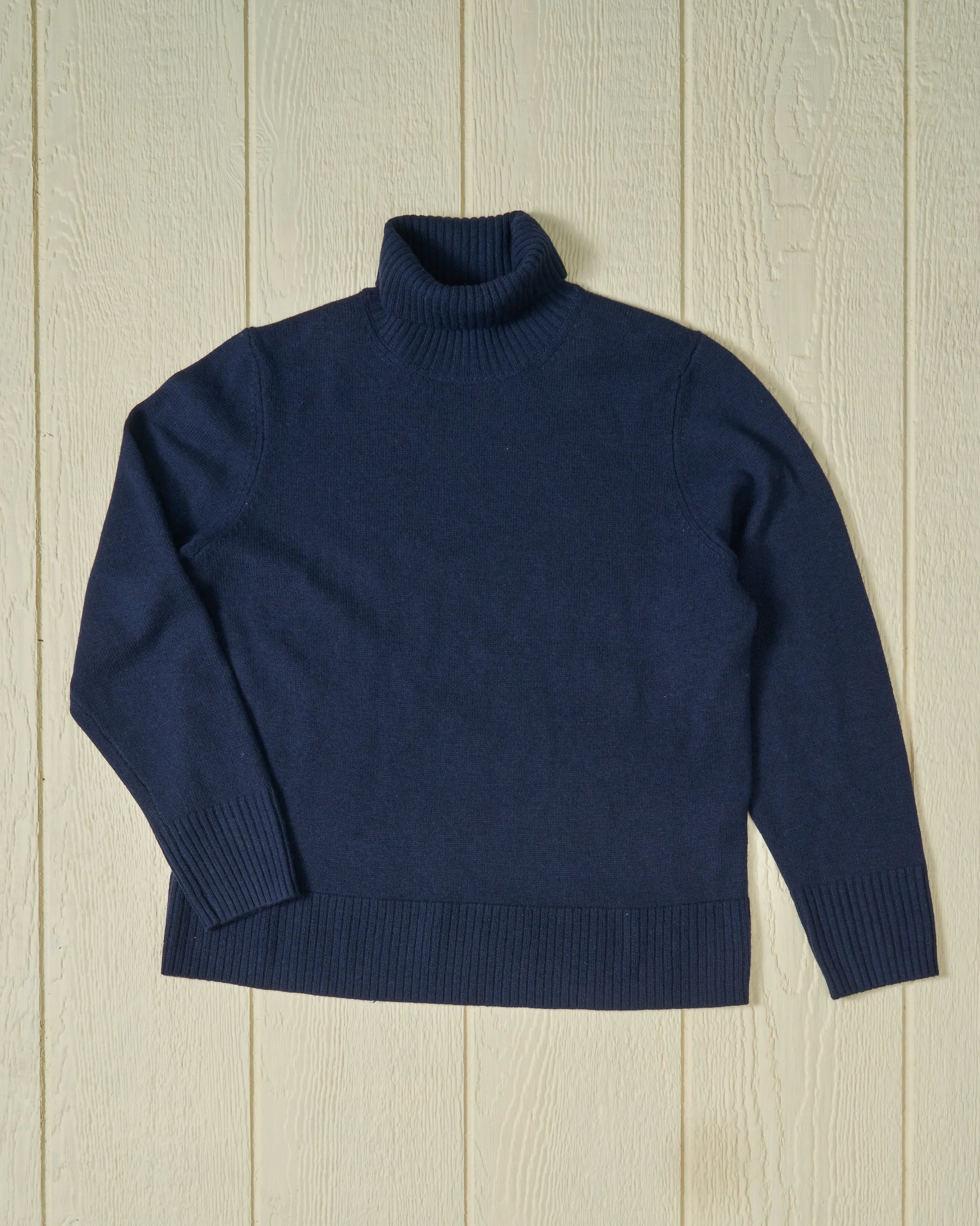 Merino Wool Submariner Turtleneck in Navy