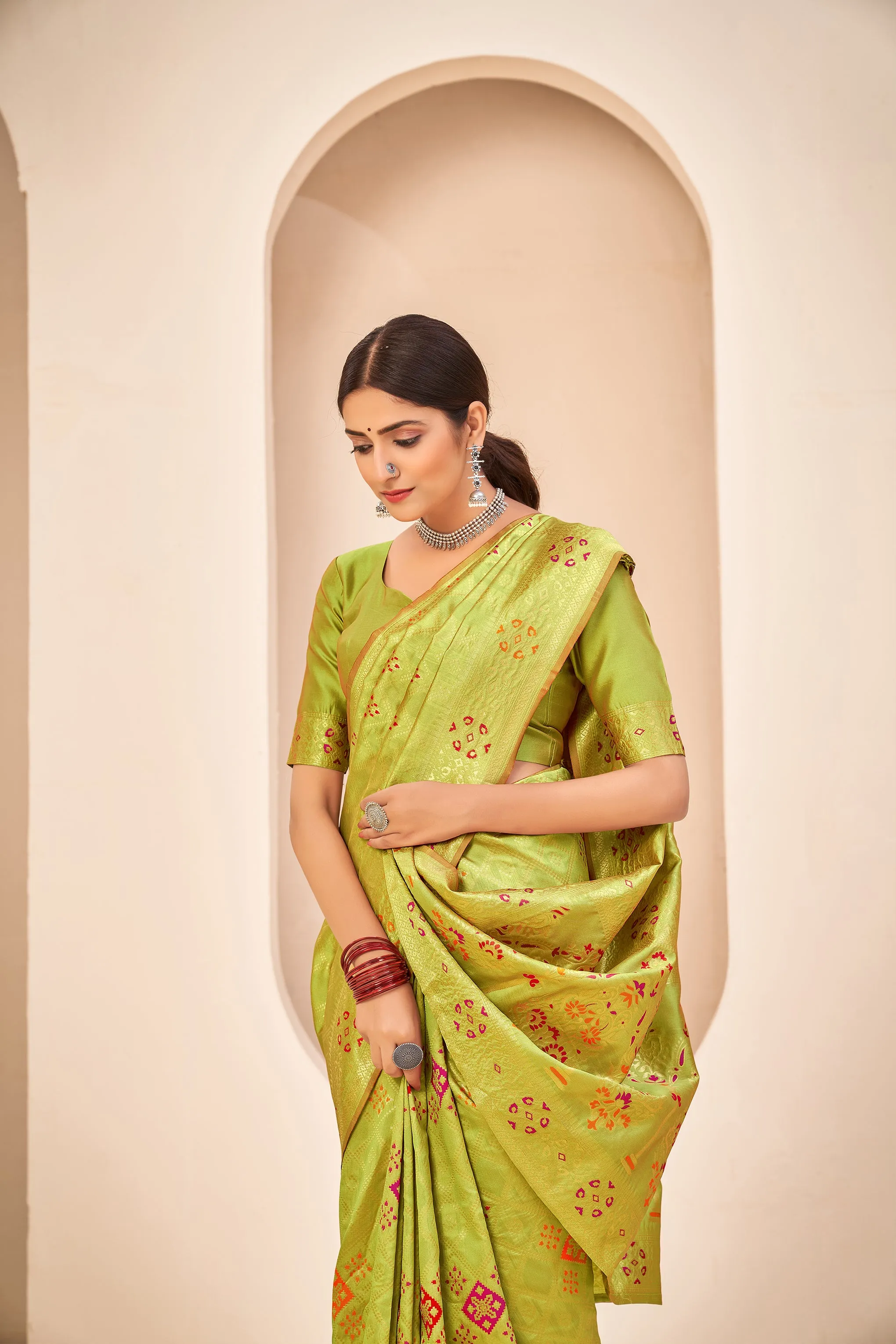 Mesmerizing Light Green Color Banarasi Silk Fabric Silk Weave Saree