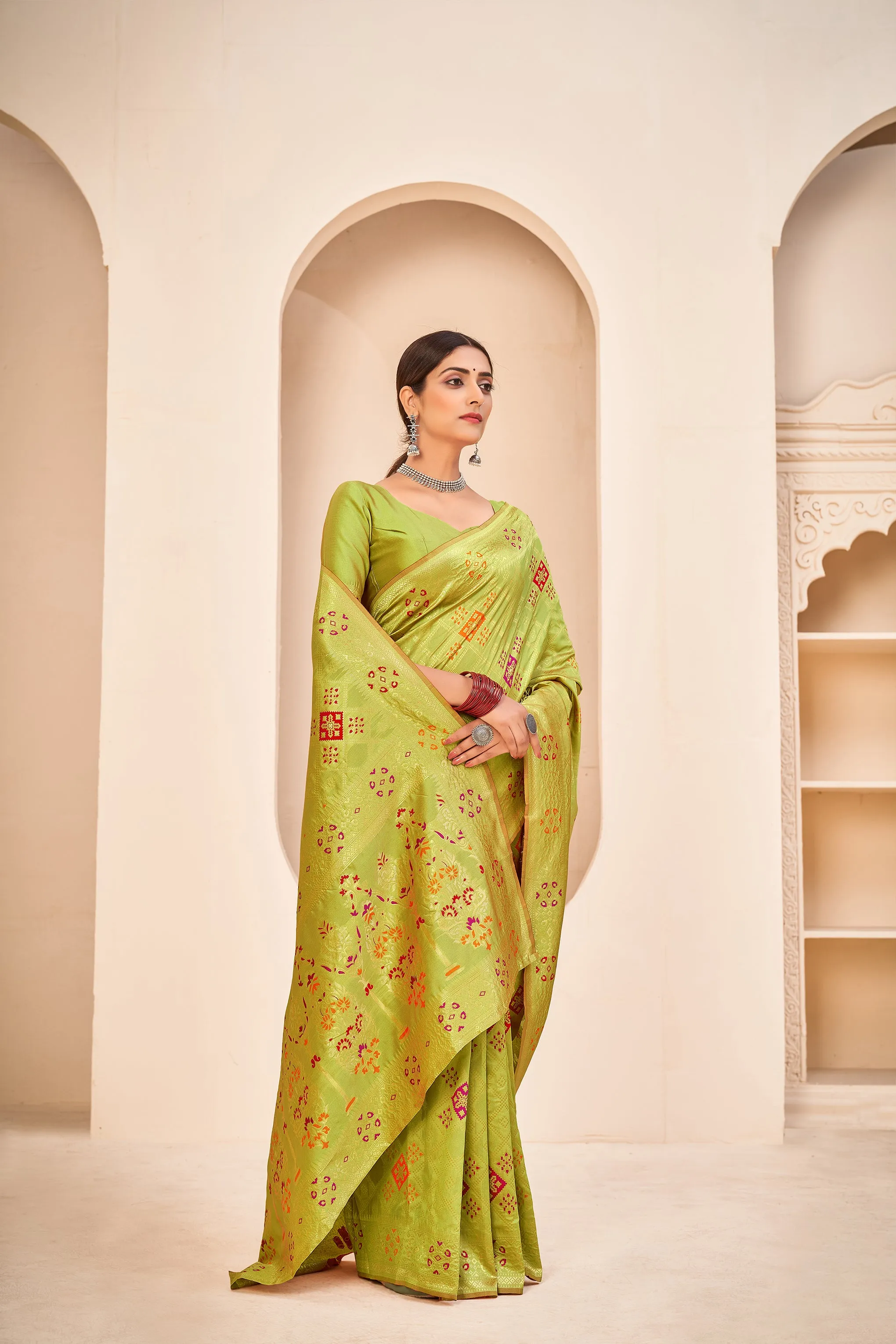 Mesmerizing Light Green Color Banarasi Silk Fabric Silk Weave Saree