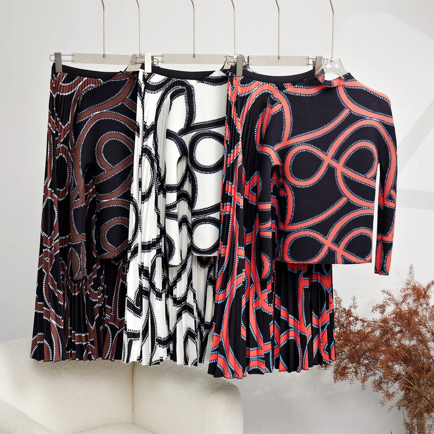 Pre Order:  Vintage Geometric Printed Turtleneck Pleated Set