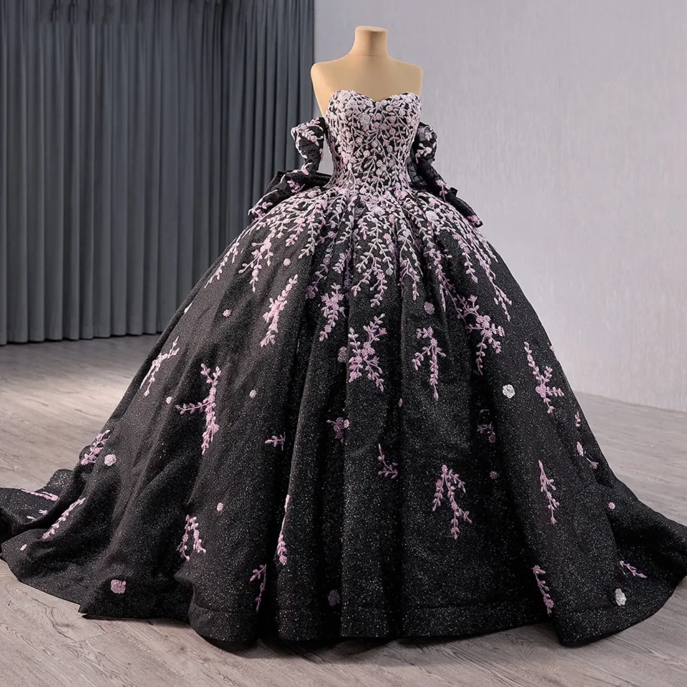 Quinceañera Ball Gown Detachable Sleeve Dress