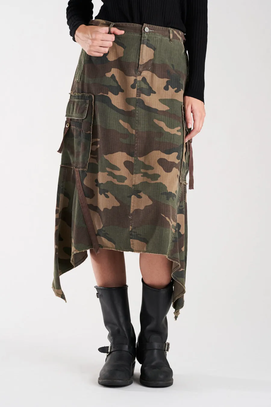 Silk sharkbite skirt in Green Camo