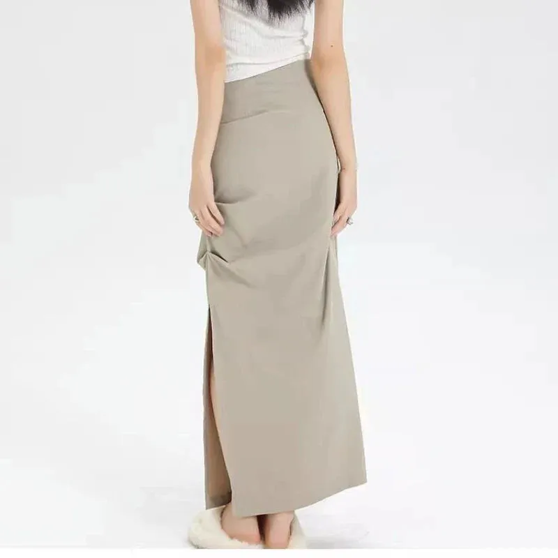 Vintage Korean Casual Skirt with Elegant Slit Pleated Design